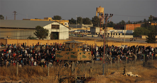Akçakale Sınır Kapısı'nda Geçişler İçin Son Hazırlıklar Yapıldı
