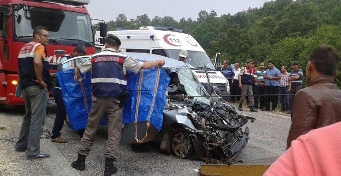 Mersin'de Yağış Kazaya Neden Oldu: 1 Ölü, 1 Yaralı