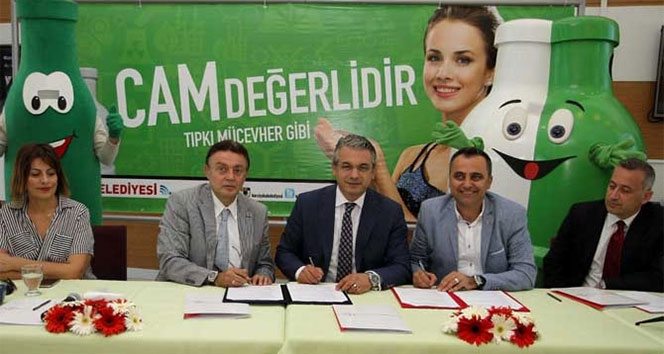 Karşıyaka'da Cam Atıkları İçin Ceza Düzeni Başladı