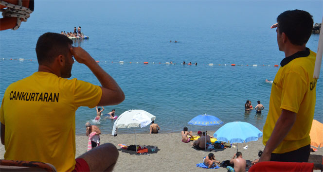 Zonguldak'ta Cankurtaranlar Deniz Güvenliğini Sağlıyor
