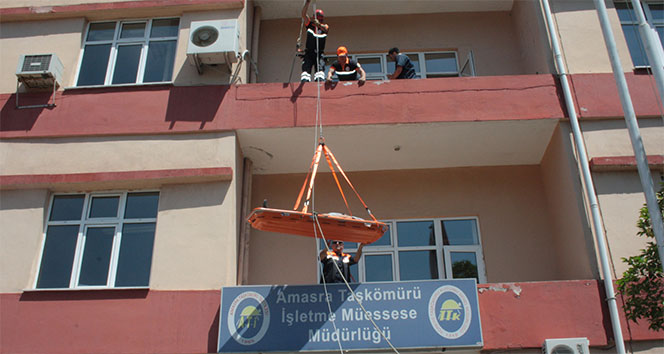 Amasra'da Gerçekçi Yangın Tatbikatı Gerçekleşti