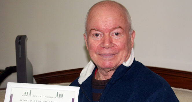 Namık Ekin'den Paraşütle Havuz Atlamada Yeni Rekor