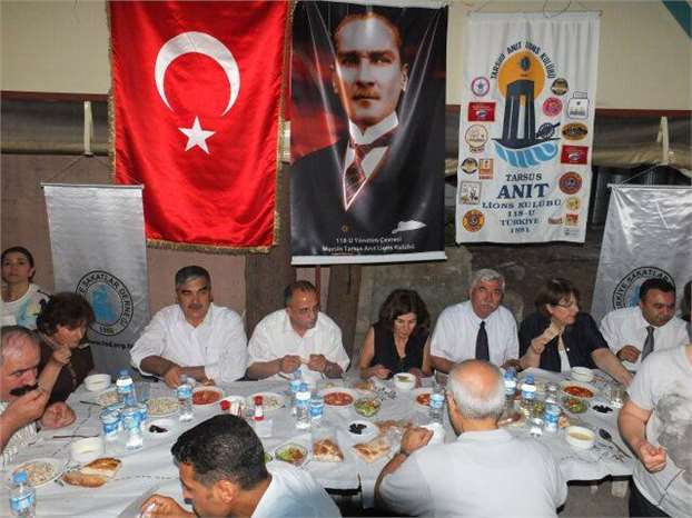 Tarsus Sakatlar Derneğinde iftar ...