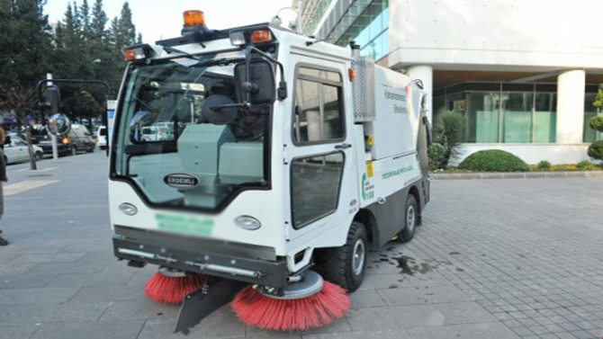 Küçük Çocuk Yol Süpürme Aracı Altında Feci Şekilde Can Verdi