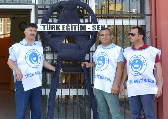 Okula neden siyah çelenk bıraktılar?