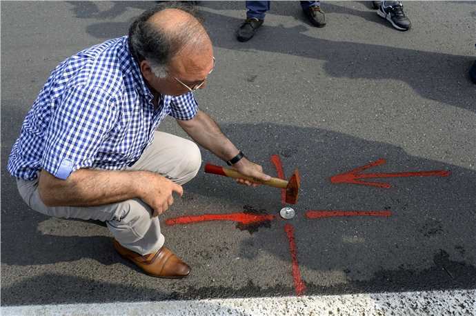 Mersin'de bu çivi neden çakıldı?