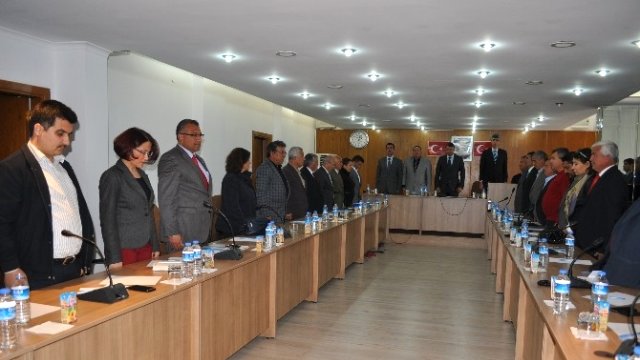 Silifke Belediyesinden 300 Öğrenciye 100 TL'lik Burs