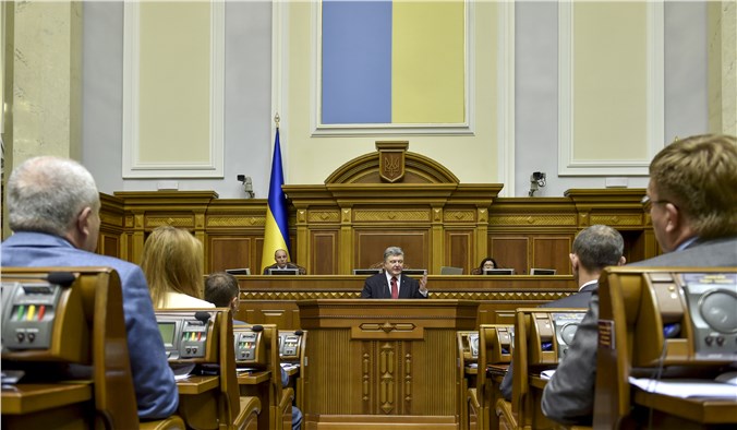 Poroşenko Ukrayna’da 9 binin üzerinde Rus askeri bulunuyor