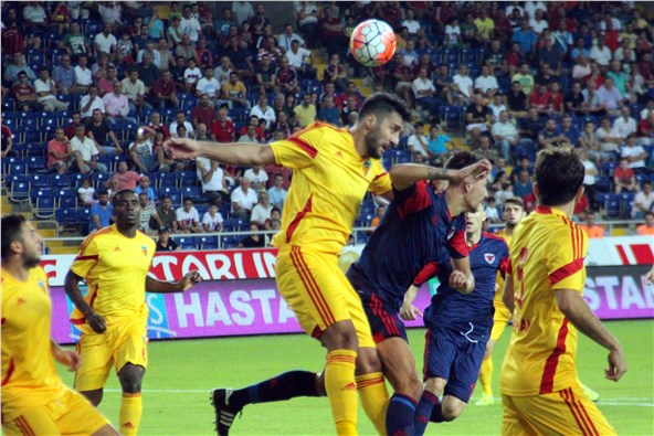 Mersin İdmanyurdu 0 - Kayserispor: 0 (İlk yarı)