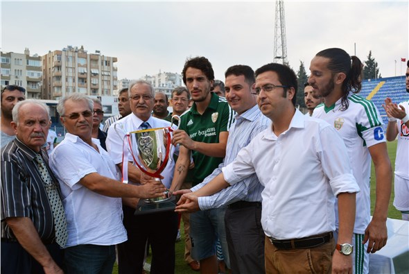 Kozan Belediyespor ligin ilk mağlubiyetini evinde yaşadı 1-0