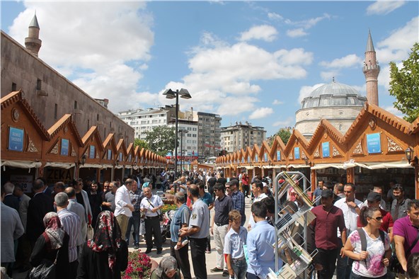 Sivas 4. Kitap Günleri'ne 120 yayınevi katılıyor