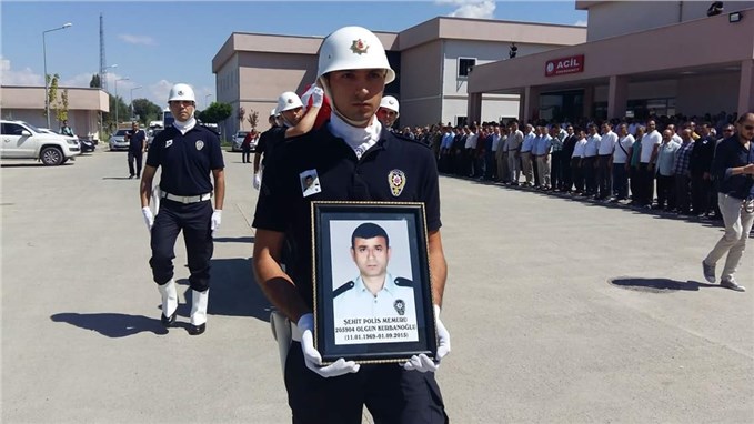 Iğdır şehidini dualarla uğurladı