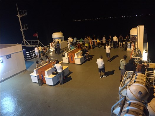 Gökçeada feribotu yine arızalandı