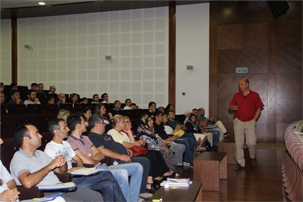 Sanayi çalışanlarına kuşak çatışmaları anlatıldı