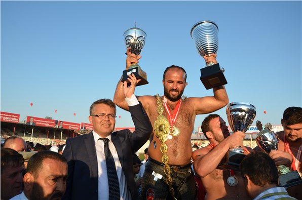 Tarihi 663. Elmalı Yeşilyayla Yağlı Pehlivan Güreşleri'nin başpehlivanı Okulu