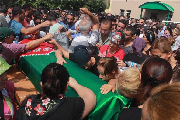 Ayten Günhan son yolculuğuna uğurlandı, yakınları Emine Erdoğan'a seslendi