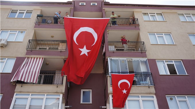 Denizlili polis memuru ilk görev yerinde şehit oldu