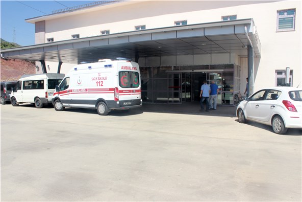 Polisi, kızının yanında şehit ettiler