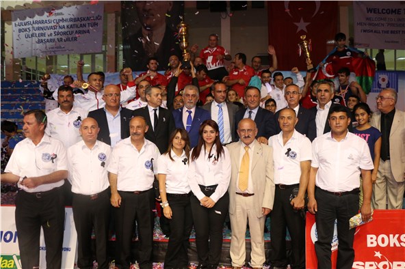Cumhurbaşkanlığı Boks Turnuvası'nda Türkiye birinci oldu
