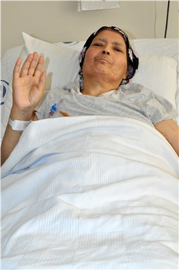 Karnından basketbol topu büyüklüğünde tümör çıktı