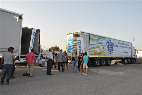 Krone, Türkiye’de ürettiği treyleri tanıtmak için yollara düştü