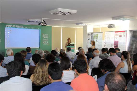 ‘AOÇ nasıl kurtulur, Saray ne olacak' yarışmasında projeler jüri karşısına çıktı