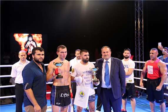 ERDEMLİ’DE KİCK BOKS GECESİ BÜYÜLEDİ