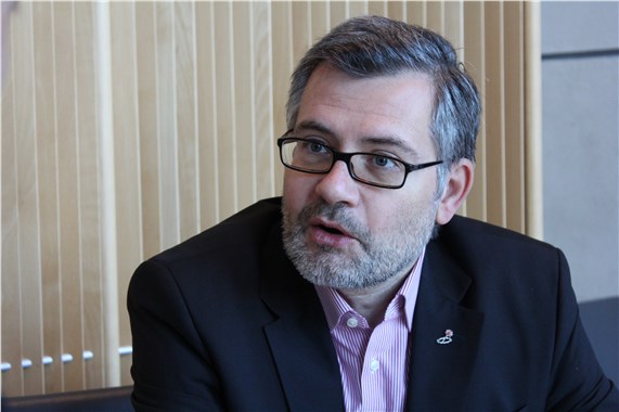 Alman milletvekili, Ahmet Hakan'a saldırıya sert tepki gösterdi