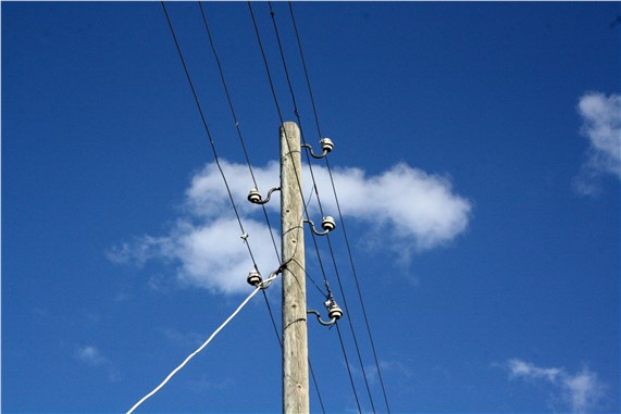 38 yıllık metal yorgunu elektrik hatları, vatandaşı tüpe mahkum etti