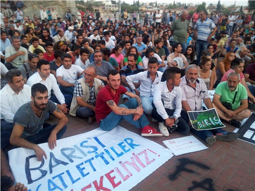 Ankara'daki patlama Antalya'da protesto edildi