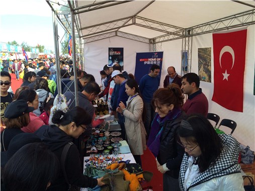 Türkiye’den Çin kırsalındaki öğretmenlere anlamlı yardım