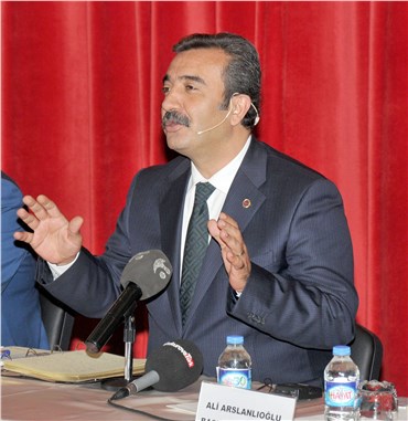 Başkan Çetin'den Halk Günü'nde teröre tepki