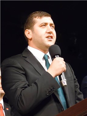 MHP’li Ersoy Dantelli kefen giyip saraya muhafız ol