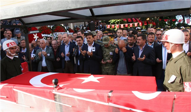 Şehit Astsubay Çakır, son yolculuğuna uğurlandı