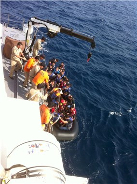 Sahil Güvenlik ekipleri son üç günde bin 368 kaçak göçmeni kurtardı
