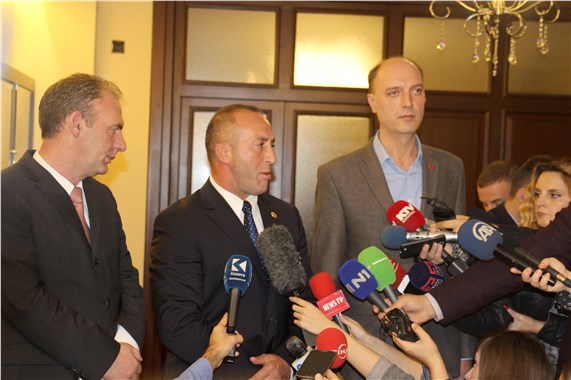 Kosova Cumhurbaşkanı, muhalif liderleri ikna edemedi