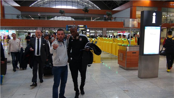 Beşiktaş, Lokomotiv Moskova maçı için Rusya'ya gitti