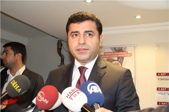 Demirtaş Kayyum uygulaması yok, mafya uygulaması var