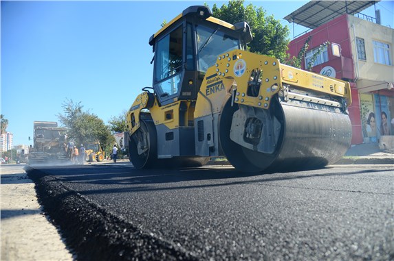Büyükşehir ekipleri Mustafa Kemal Paşa Bulvarını asfaltladı
