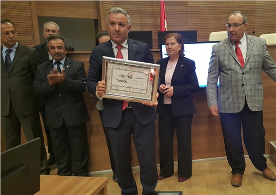 CHP’li Arık Oy versin, vermesin bütün halkımızın temsilcisi olacağız