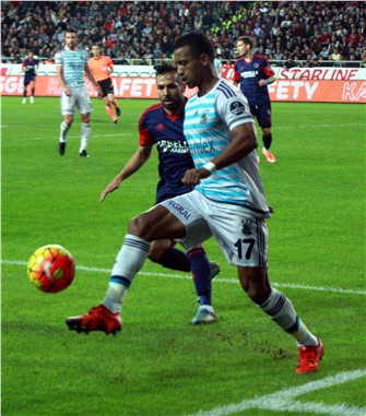 Mersin İdmanyurdu 0 - Fenerbahçe: 1 (İlk yarı)