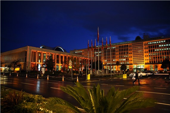 İstanbul turuncuya büründü
