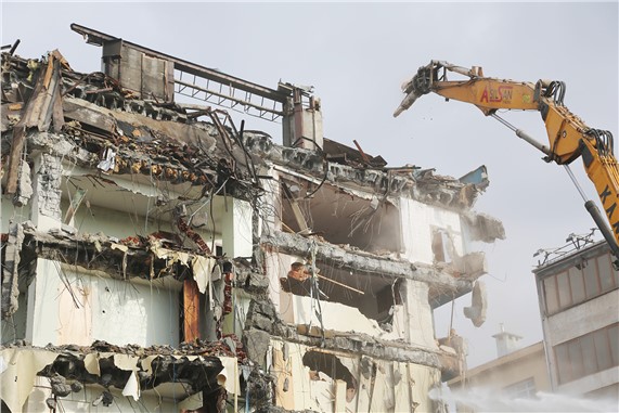 İSKİ binasının yıkımı tamamlandı