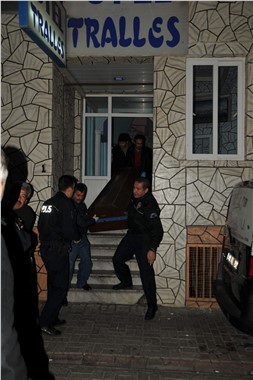 Aydın'da baba cinneti Eşini ve iki çocuğunu öldürdü