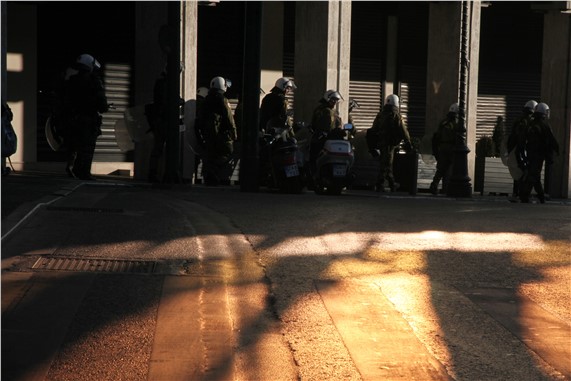Atina'da Aleksis için protesto yürüyüşü