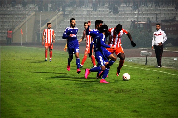 Adanaspor 1 - Gaziantep Büyükşehir Belediyespor: 0