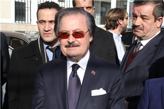 Oflu İsmail'i ünlü isimler uğurladı