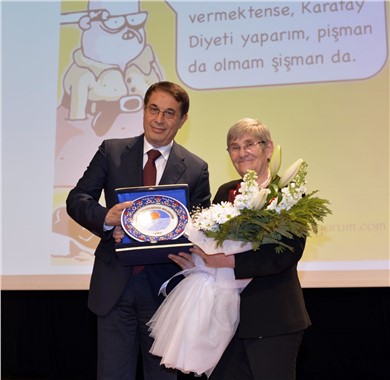 Mersinliler Prof. Dr. Canan Karatayla Buluştu 