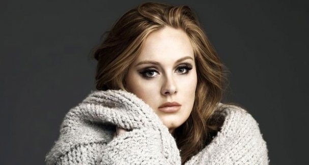 Adele'nin Gizli Fotoğrafları Hacker Tarafından Ele Geçirildi!