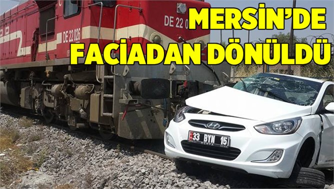 Yük treni otomobile çarptı: 4 yaralı